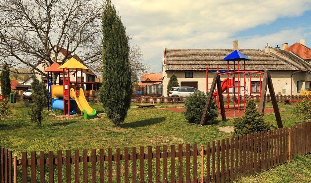 Prodej stavebního pozemku 790 m², Choťánky – náhled fotky 4