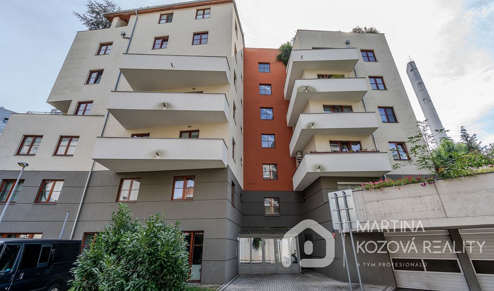 Prodej bytu 4+1 139 m², Praha – náhled fotky 35