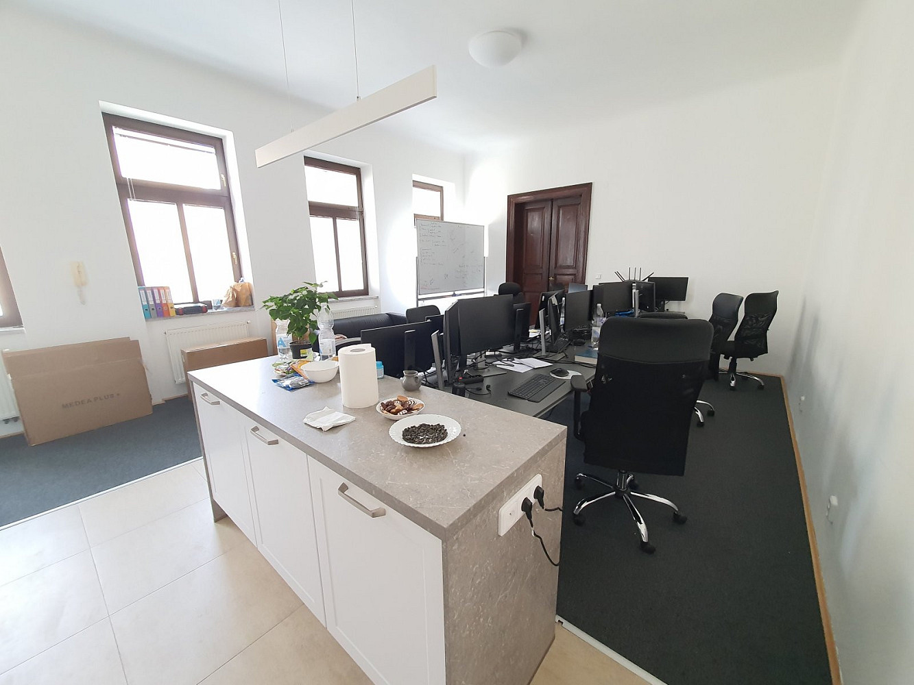 Pronájem kanceláře 65 m² — photo 4