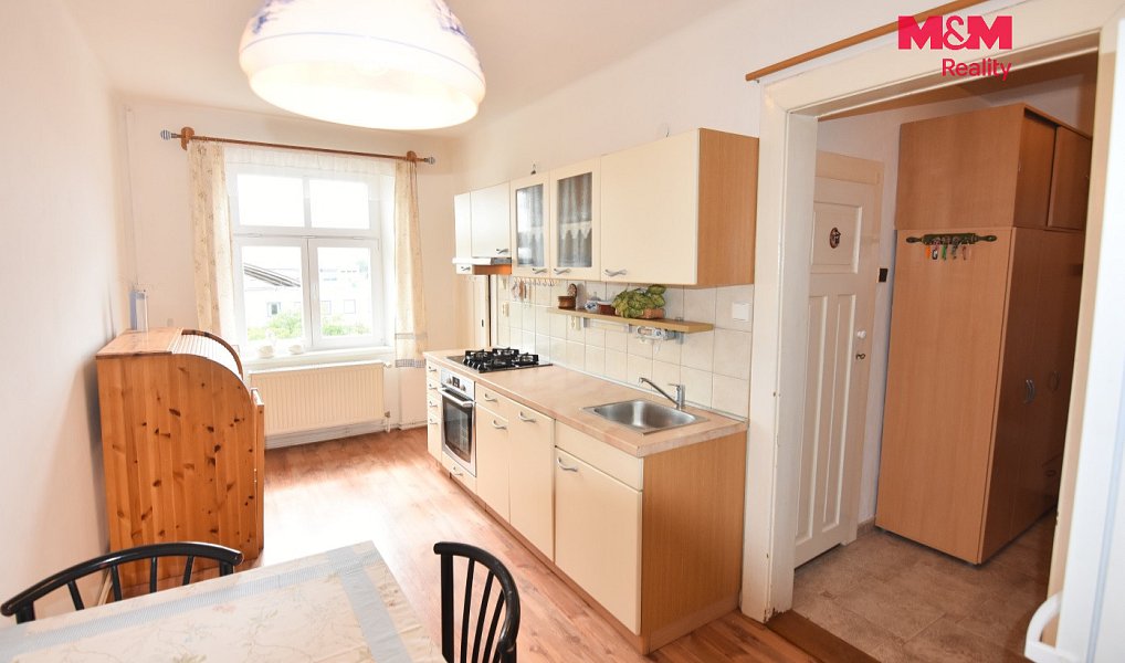 Pronájem bytu 1+1 52 m², Jičín – náhled fotky 3