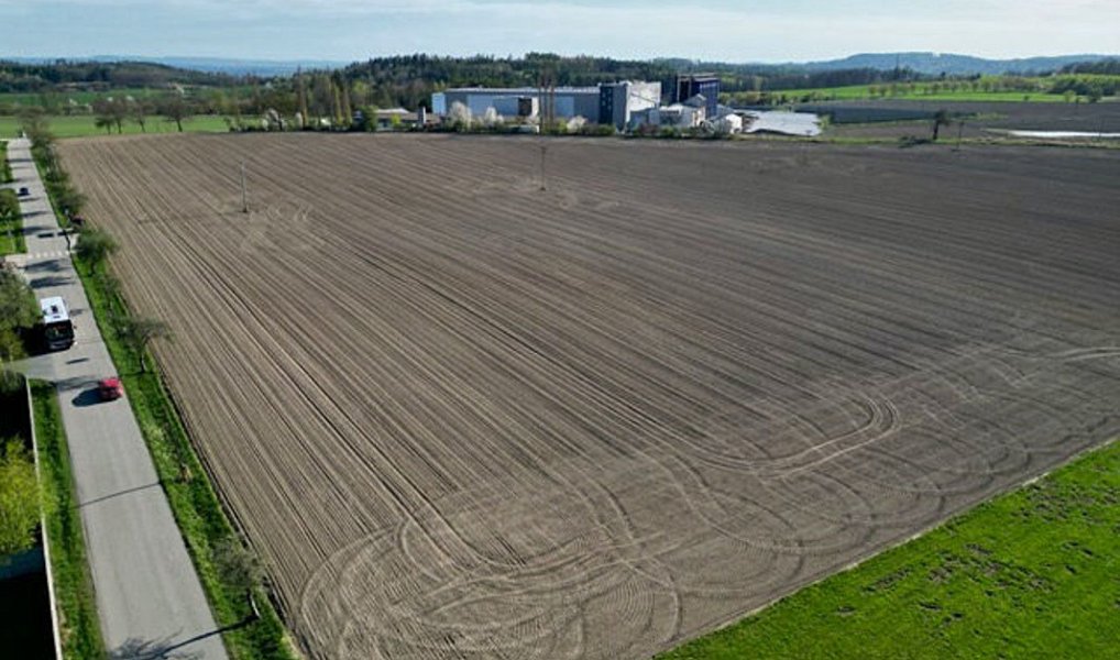 Prodej stavebního pozemku 54 450 m², Kunice – náhled fotky 2