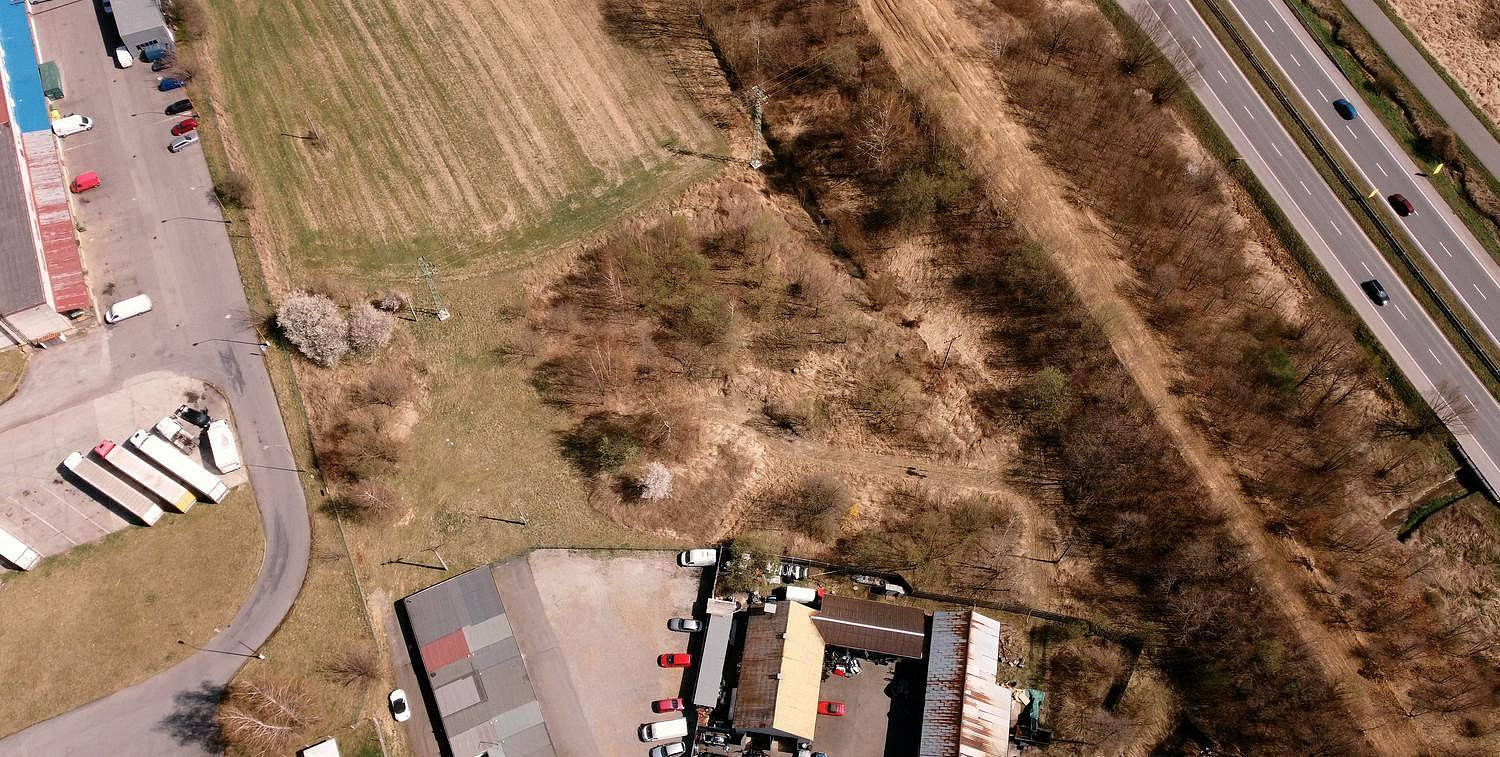 Prodej komerčního pozemku 6 837 m²