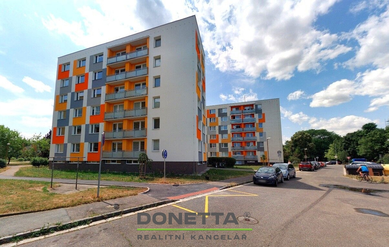 Pronájem bytu 2+kk 44 m² – fotografie 2
