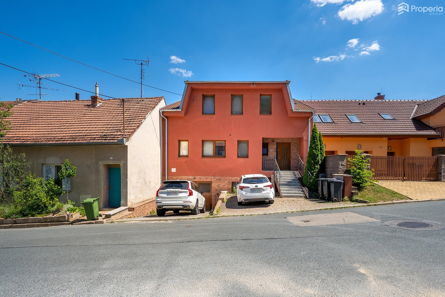 Prodej domu 365 m² s pozemkem 818 m² – fotografie 2