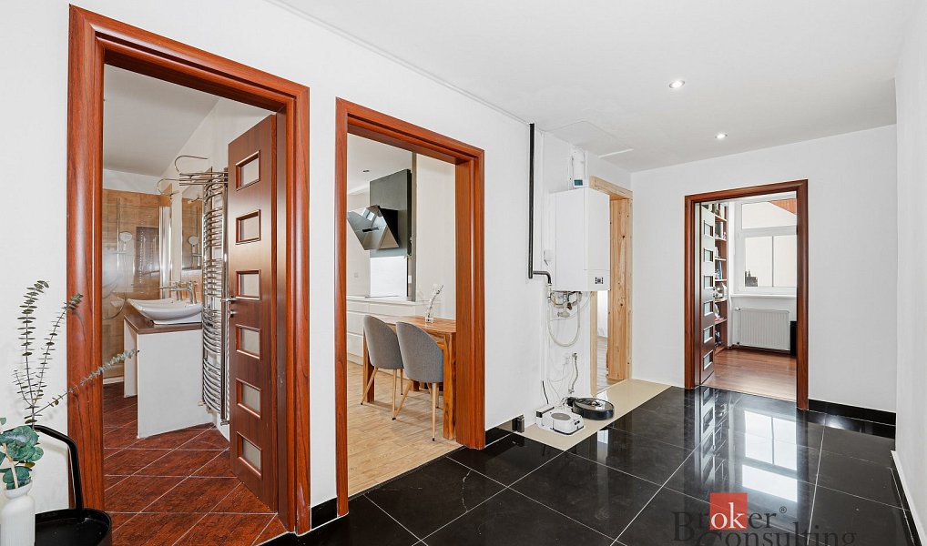 Prodej bytu 3+1 92 m², Mariánské Lázně – náhled fotky 3