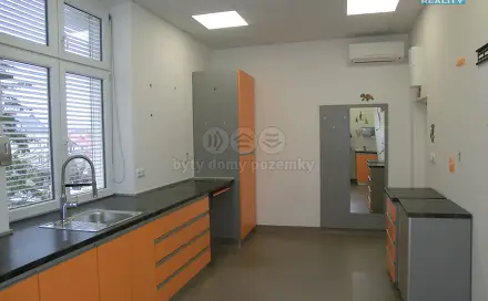 Prodej obchodních prostor 17 m², Opava - Předměstí