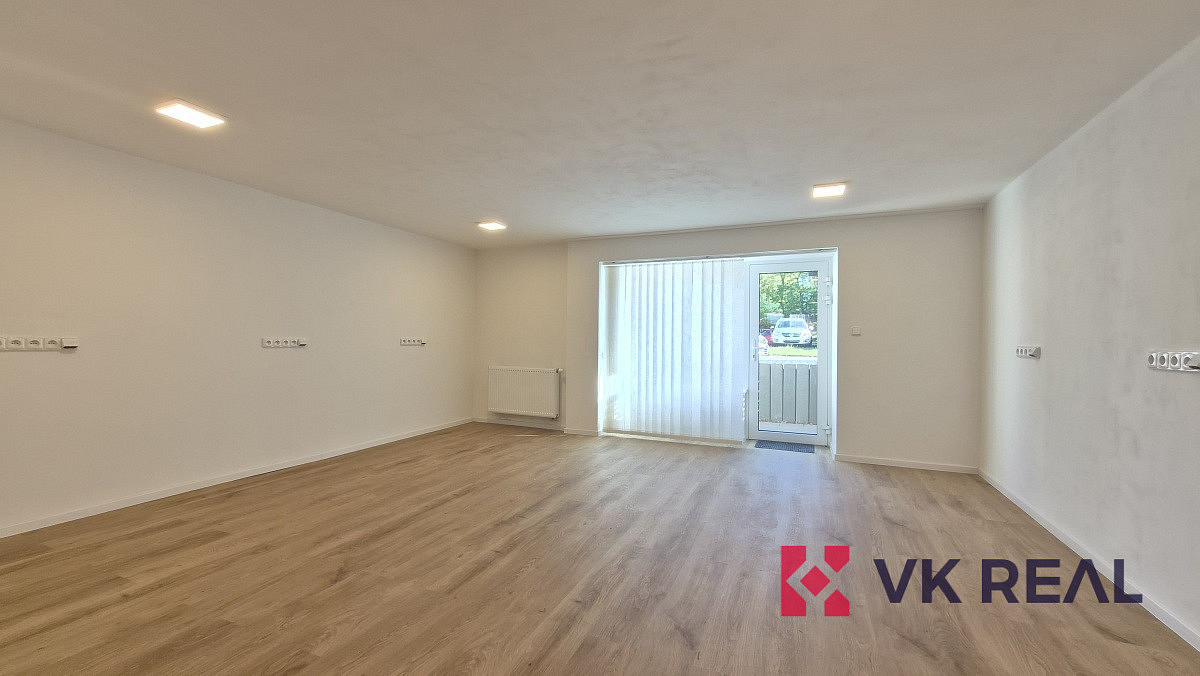 Pronájem obchodních prostor 70 m² – fotografie 3