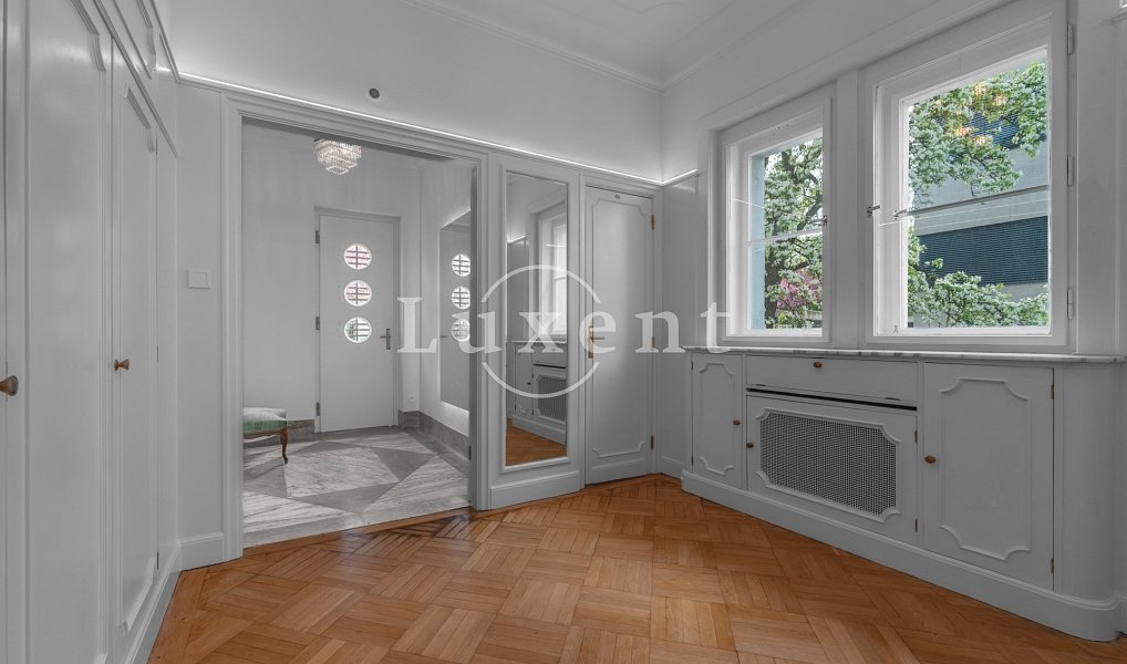 Prodej domu 726 m² s pozemkem 945 m², Praha – náhled fotky 24