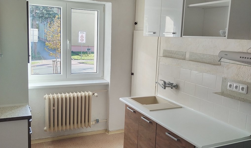 Pronájem bytu 2+1 72 m², Pardubice – náhled fotky 7