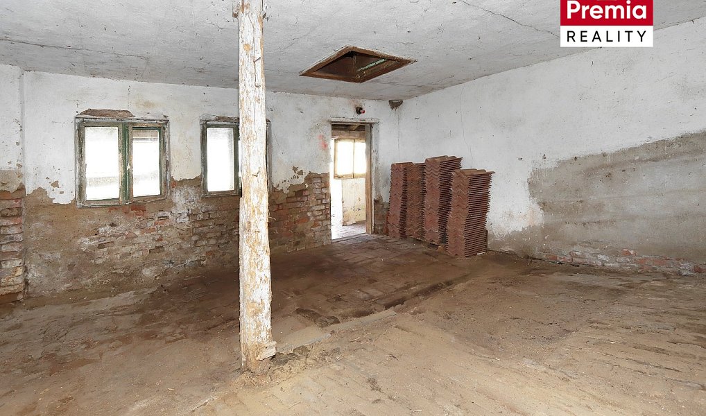 Prodej domu 230 m² s pozemkem 833 m², Strachotice – náhled fotky 19