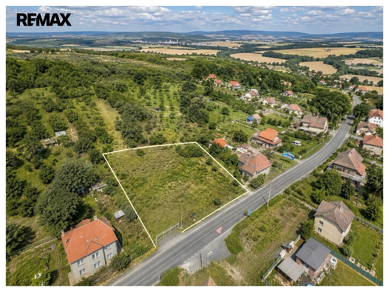 Prodej stavebního pozemku 1 936 m²