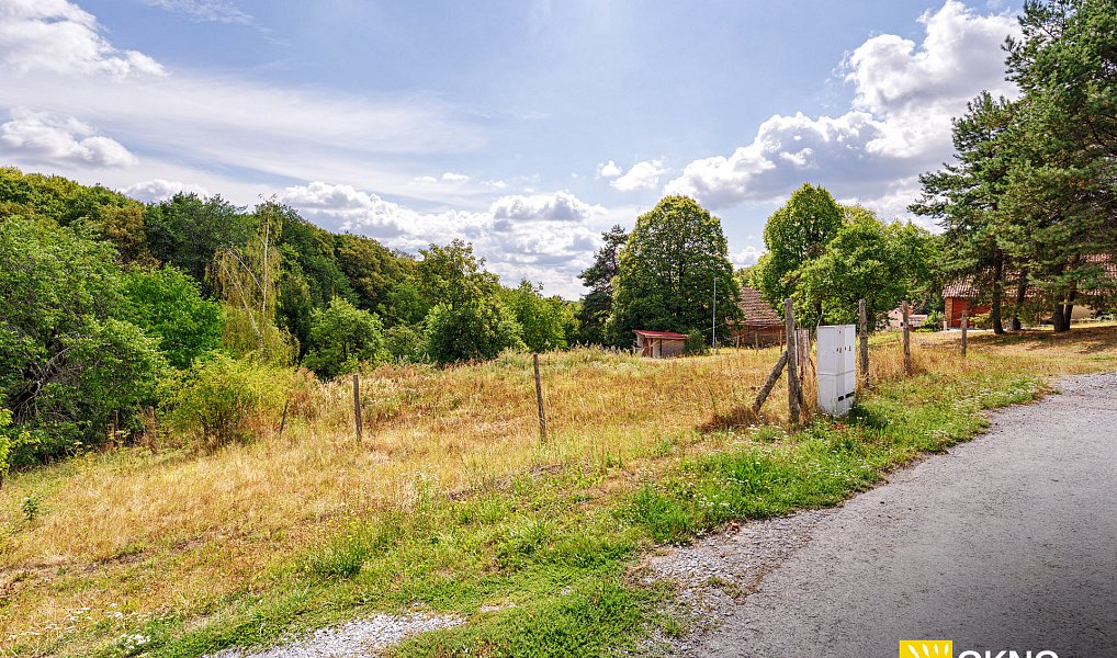 Prodej stavebního pozemku 1 182 m², Braníškov – náhled fotky 9