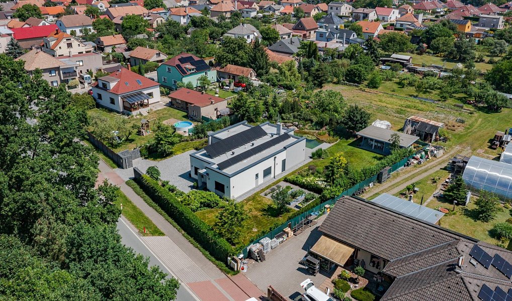 Prodej domu 153 m² s pozemkem 1 417 m², Horní Jelení – náhled fotky 2