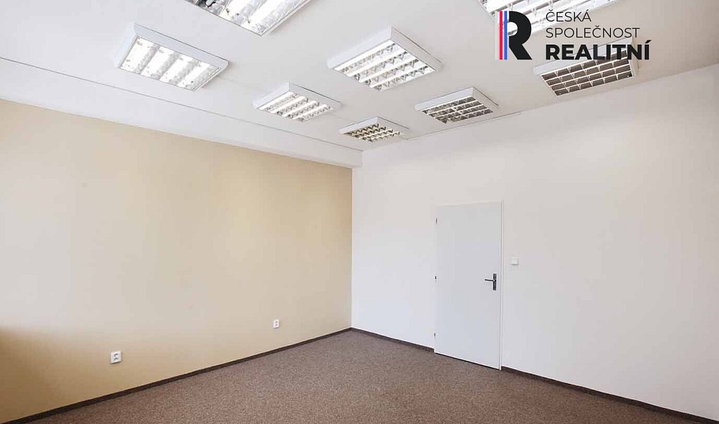 Pronájem kanceláře 29 m², Zlín – náhled fotky 14