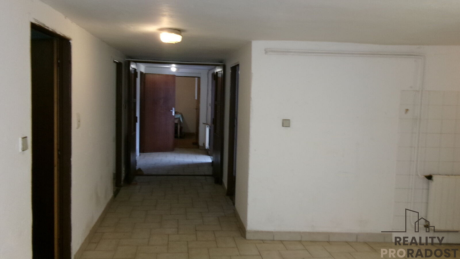 Pronájem skladovacích prostor 120 m² – fotografie 3