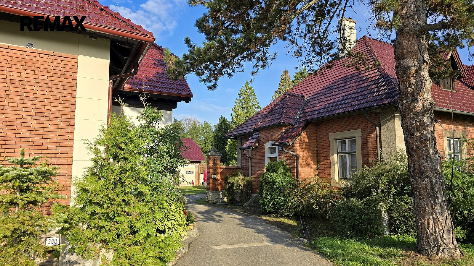 Prodej domu 164 m² s pozemkem 175 m² – pohled 4