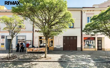 Pronájem obchodních prostor 205 m², Klášterská, Jindřichův Hradec - Jindřichův Hradec II