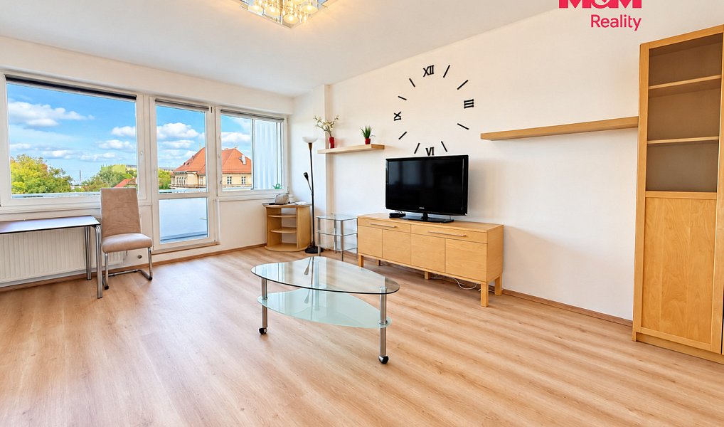 Pronájem bytu 1+1 32 m², Kladno – náhled fotky 2
