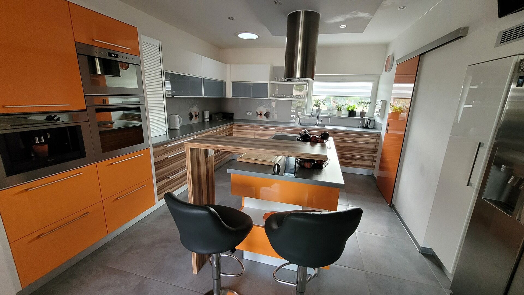Prodej domu 250 m² s pozemkem 1 717 m² – fotografie 3