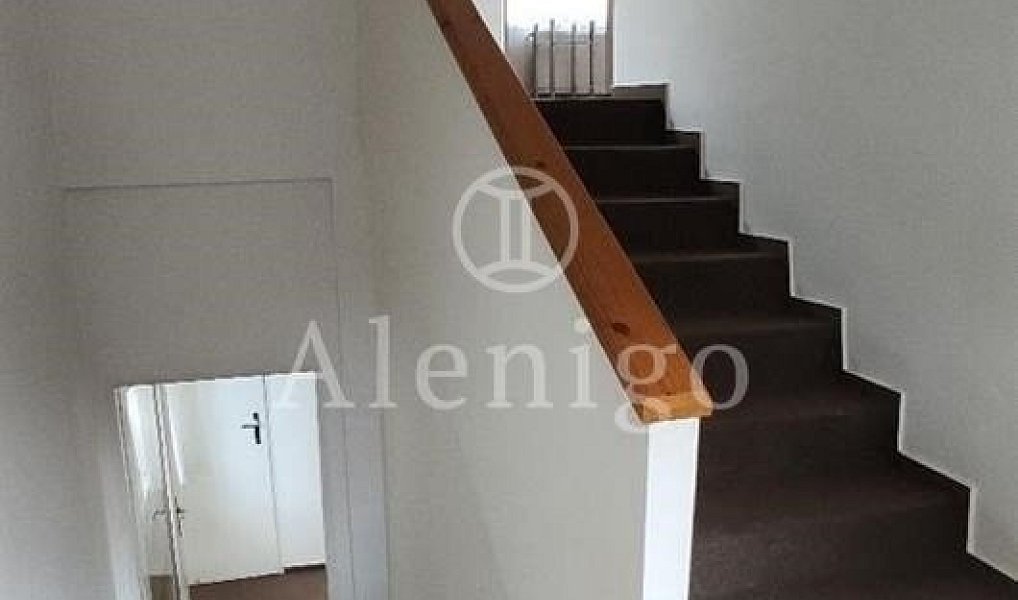Prodej domu 275 m² s pozemkem 676 m², Praha – náhled fotky 10