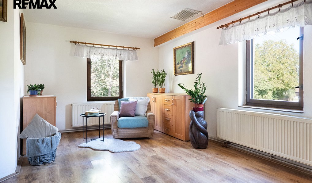 Prodej domu 770 m² s pozemkem 9 150 m², Kundratice – náhled fotky 19