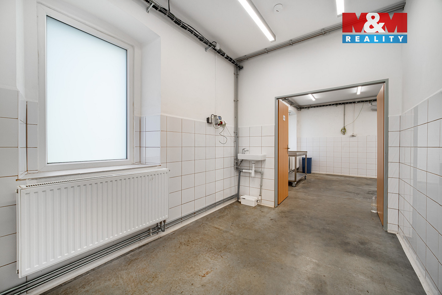 Pronájem výrobních prostor 98 m² – fotografie 3