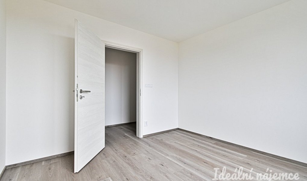 Pronájem bytu 3+kk 71 m², Dobřany – náhled fotky 13