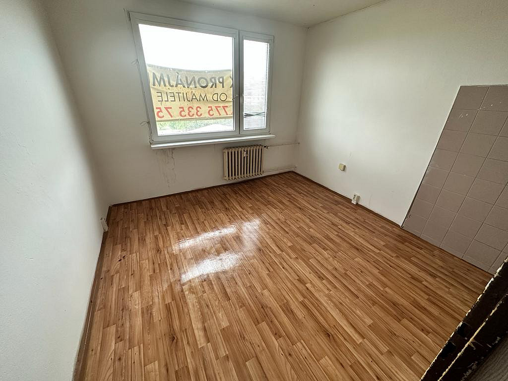 Pronájem bytu 1+kk 19 m² – fotografie 3