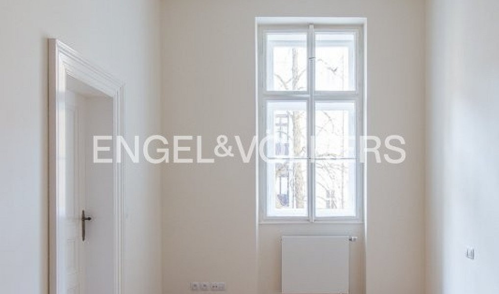 Pronájem bytu 5+1 193 m², Praha – náhled fotky 8
