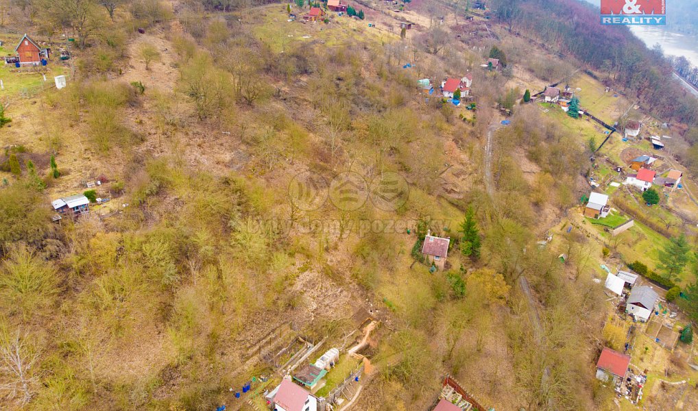 Prodej zahrady 758 m², Dolní Zálezly – náhled fotky 4