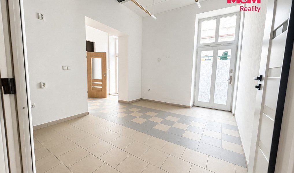 Pronájem obchodních prostor 110 m², Náchod – náhled fotky 15