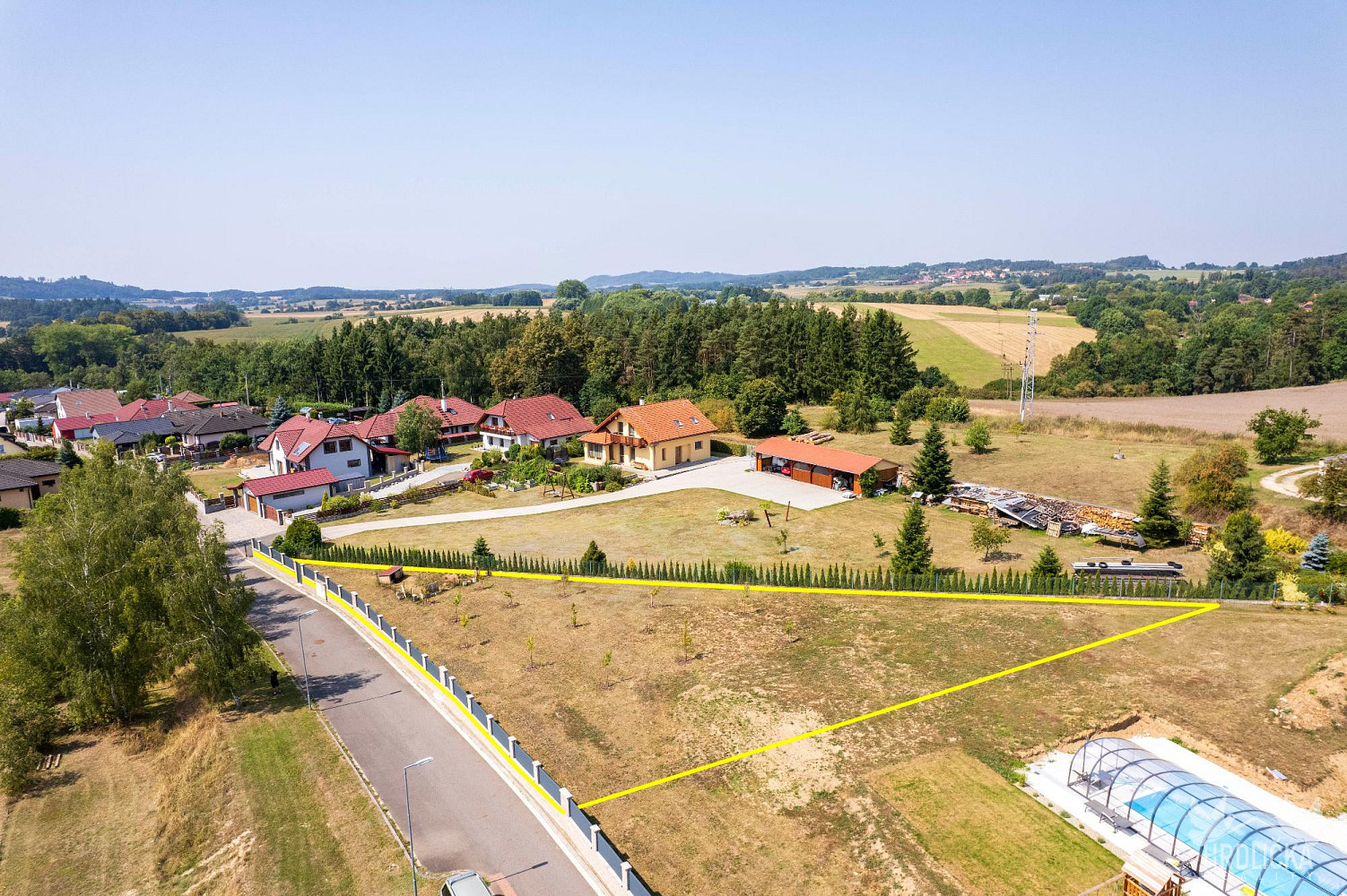 Prodej stavebního pozemku 1 033 m² – fotografie 3