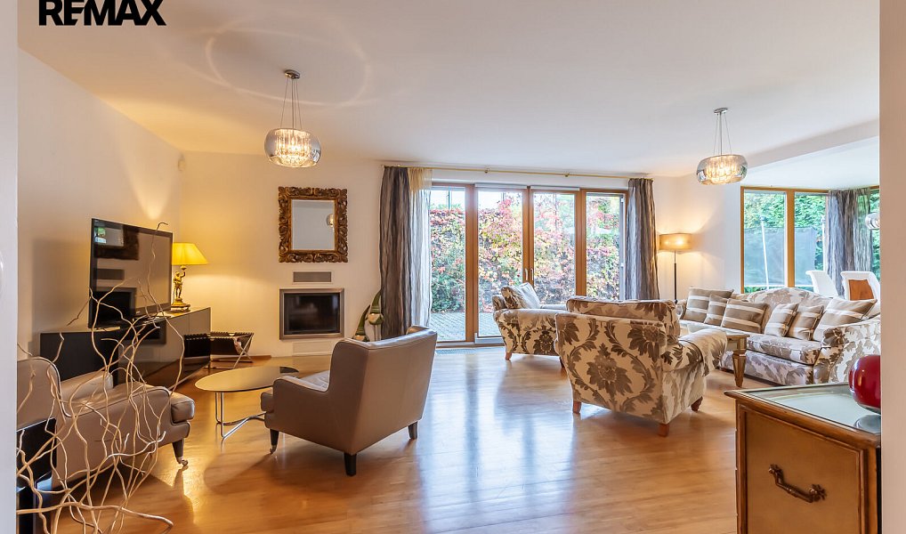 Prodej domu 306 m² s pozemkem 418 m², Praha – náhled fotky 10