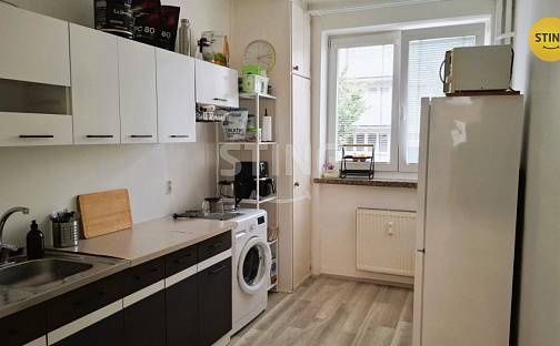 Pronájem bytu 1+1 35 m², Zarámí, Zlín