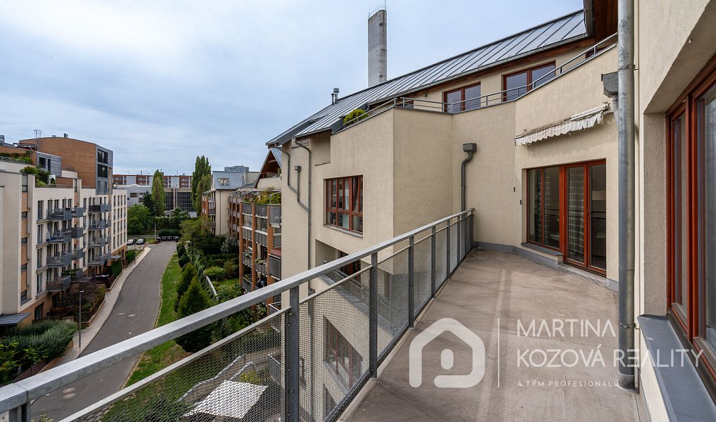 Prodej bytu 4+1 139 m², Praha – náhled fotky 32