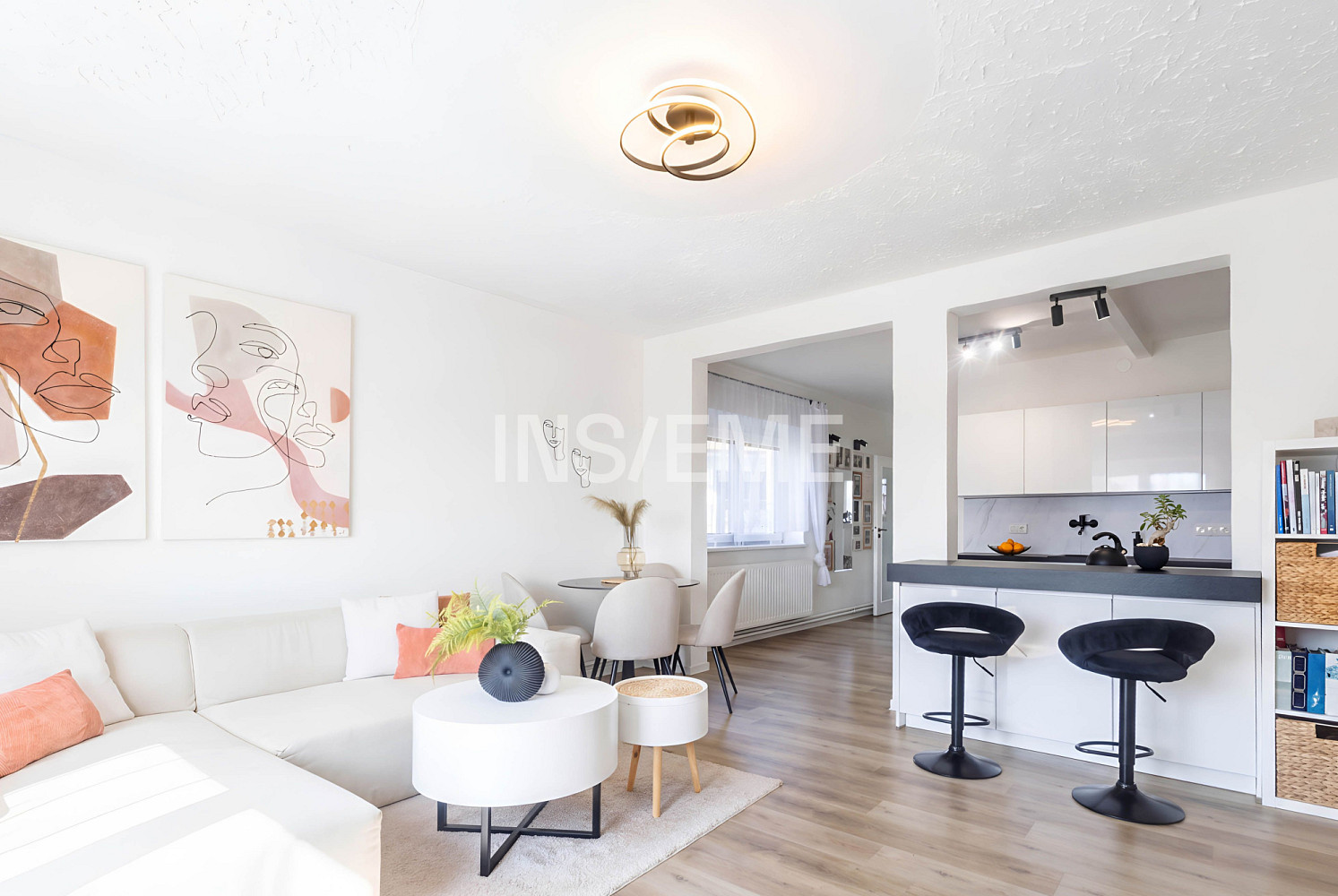 Prodej domu 250 m² s pozemkem 1 018 m² – fotografie 2