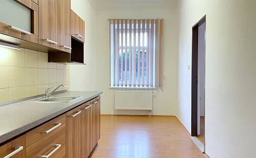 Pronájem bytu 3+1 50 m², Dukelských hrdinů, Lanškroun - Žichlínské Předměstí, okres Ústí nad Orlicí