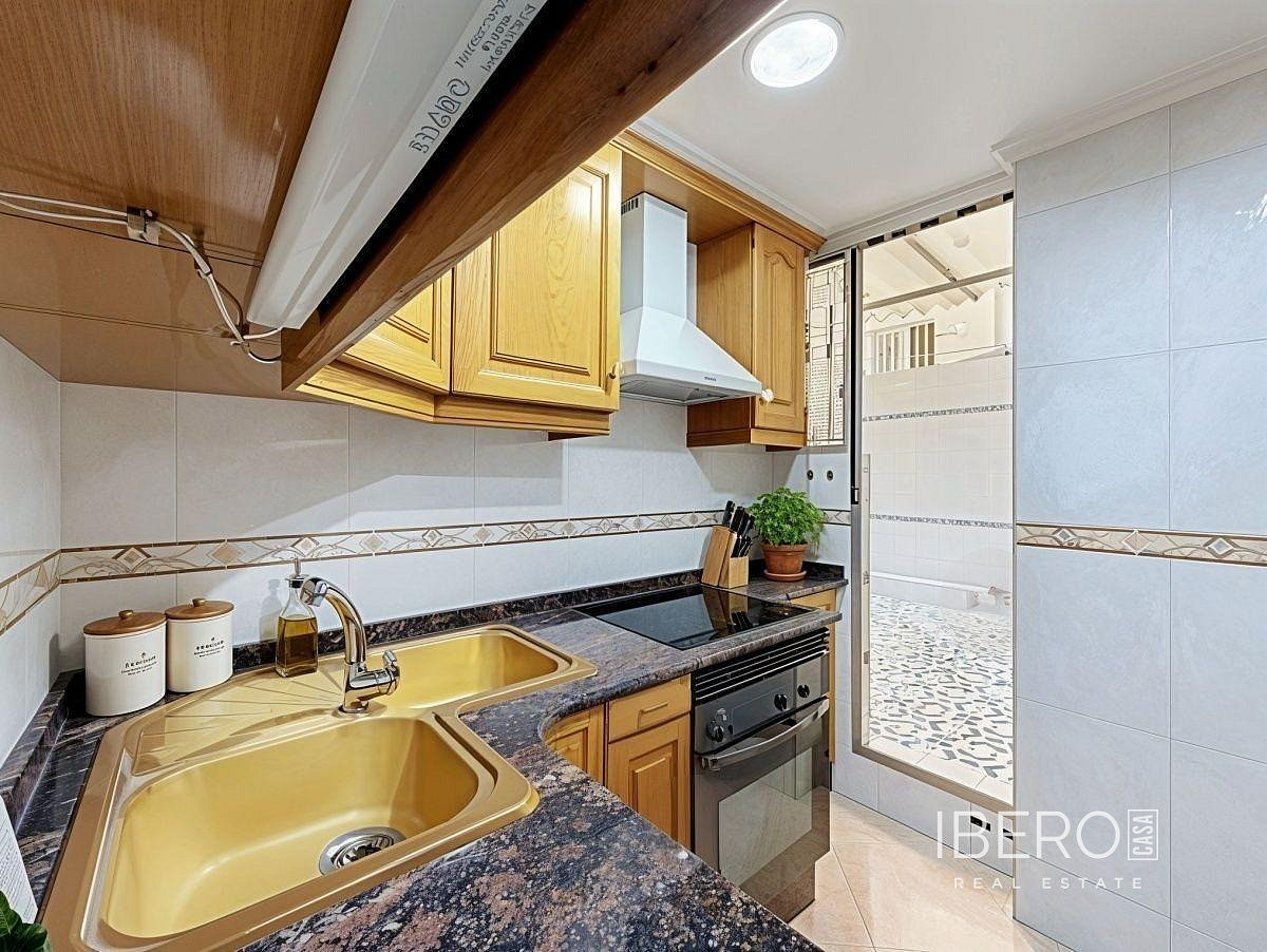 Piso 5+kk – València, Ciutat Vella - Vista 3