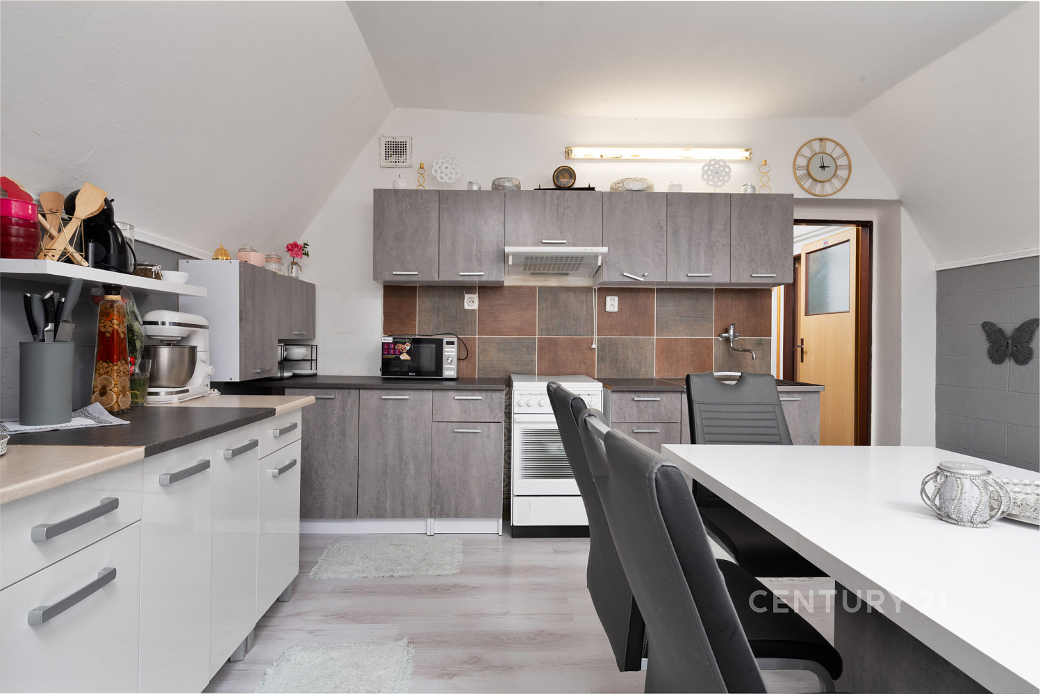 Prodej bytu 3+1 133 m² – fotografie 2