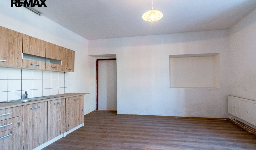 Pronájem obchodních prostor 356 m², Hronov – náhled fotky 15