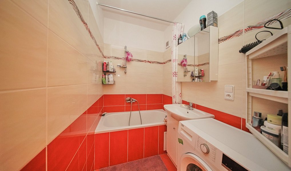 Prodej bytu 2+kk 42 m², Praha – náhled fotky 3