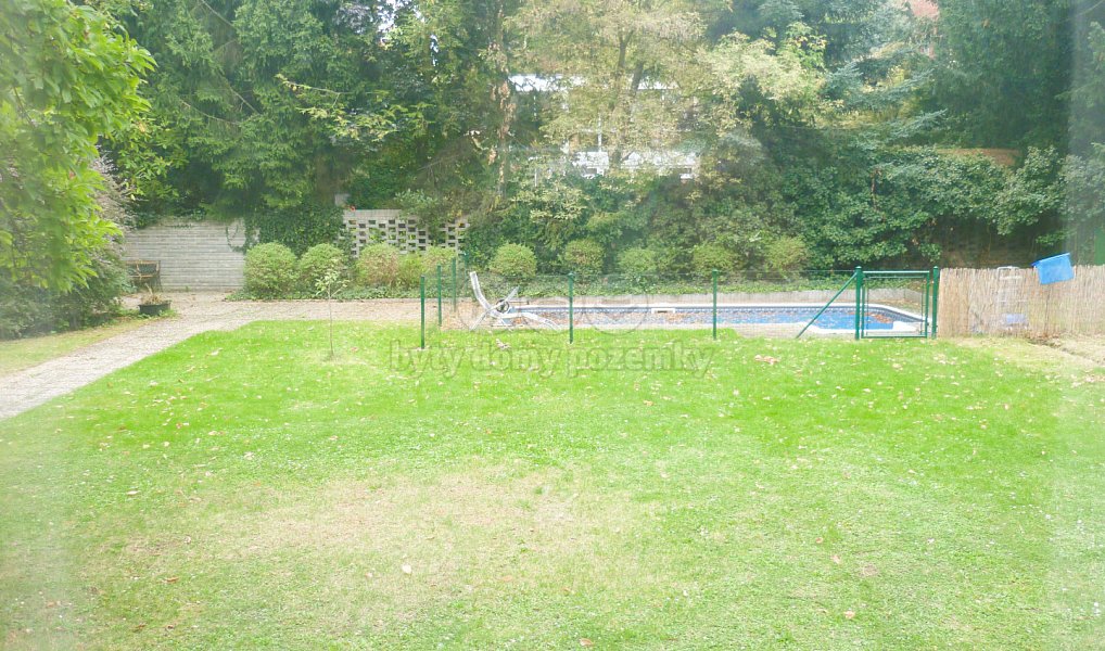 Pronájem domu 350 m² s pozemkem 750 m², Praha – náhled fotky 23