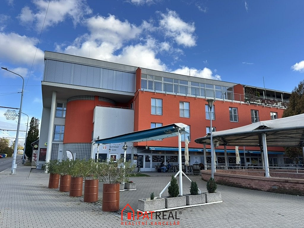 Pronájem bytu 2+kk 58 m²