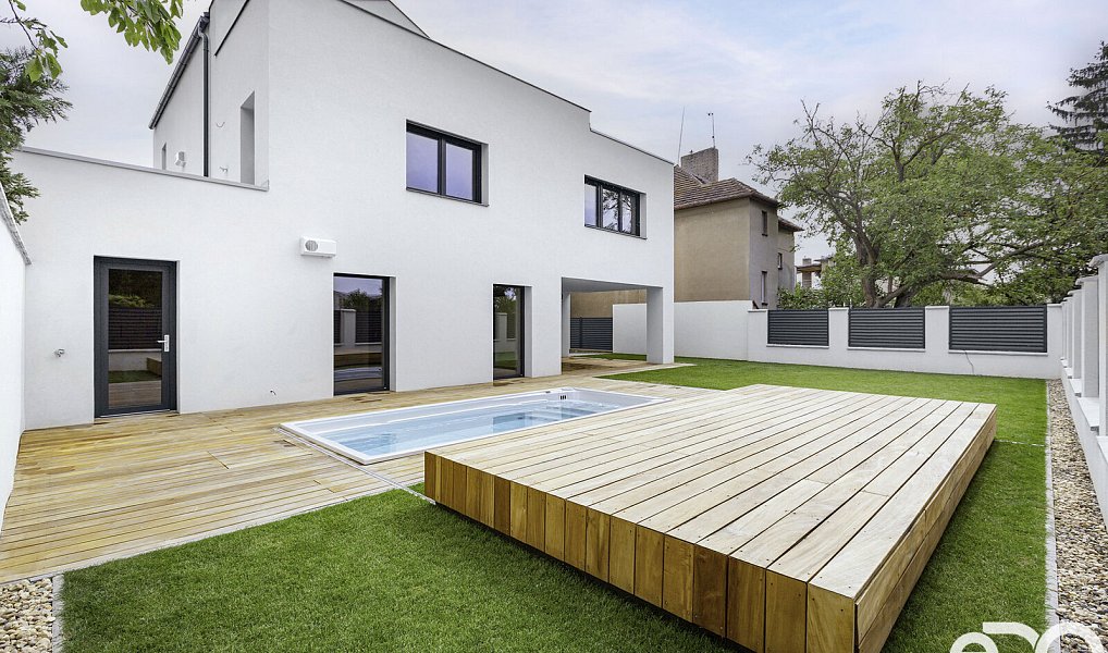 Prodej domu 375 m² s pozemkem 485 m², Praha – náhled fotky 2