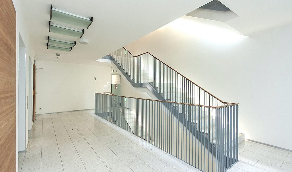 Pronájem kanceláře 215 m², Praha – náhled fotky 9