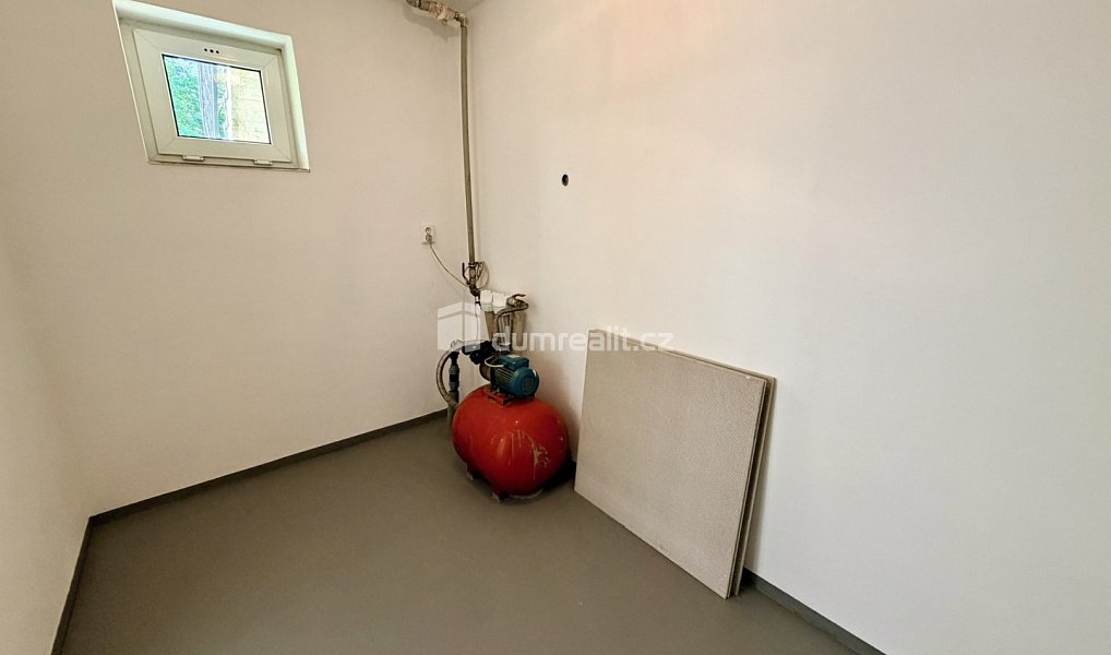 Prodej domu 247 m² s pozemkem 1 024 m², Lukov – náhled fotky 16