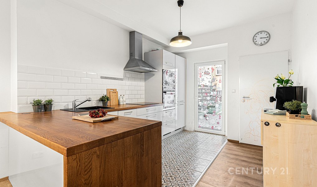 Prodej domu 100 m² s pozemkem 225 m², Praha – náhled fotky 4