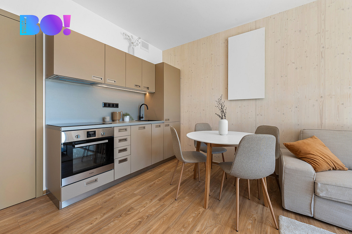 Pronájem domu 70 m² s pozemkem 9 395 m² – fotografie 2
