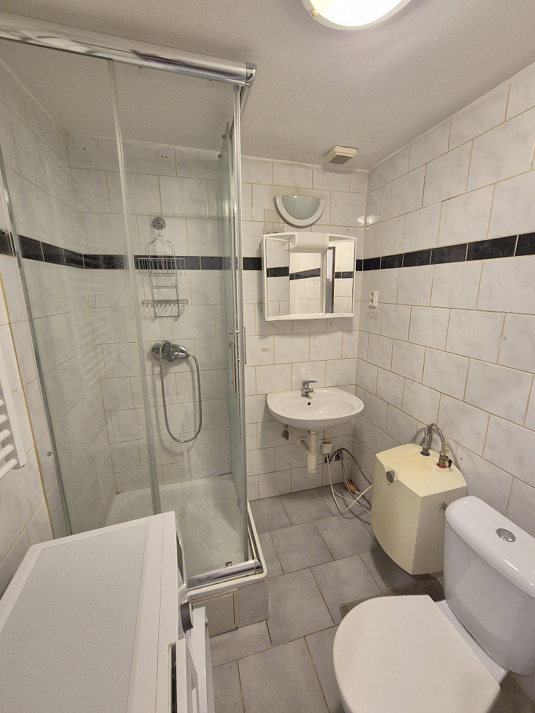 Pronájem bytu 1+kk 27 m² — photo 3