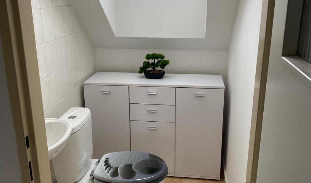 Pronájem bytu 2+kk 75 m², Lubenec – náhled fotky 12